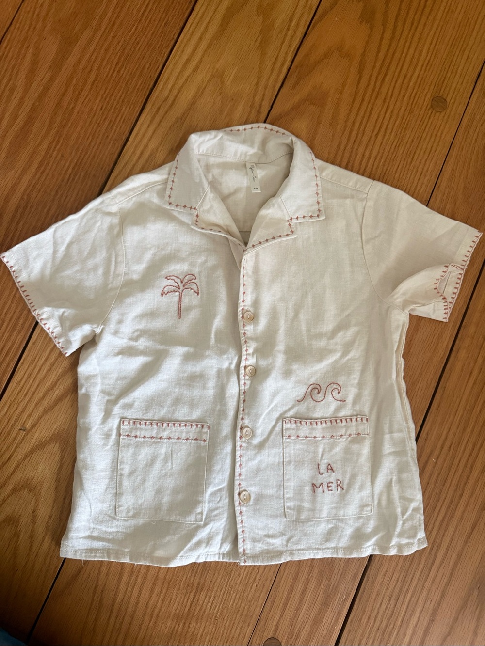 Rylee + Cru White Short-Sleeve Button Shirt with Pink Embroidery